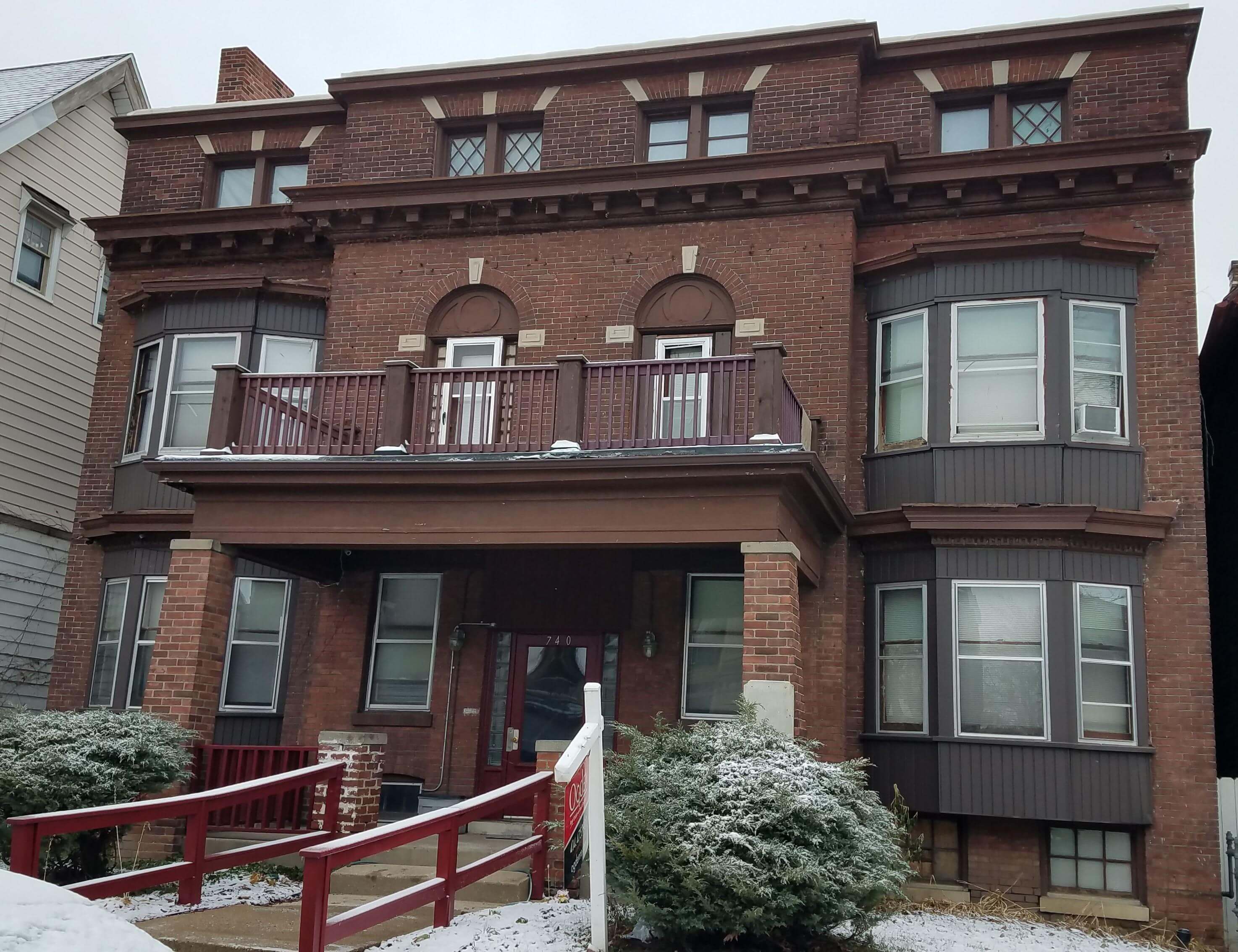 Milwaukee apartment building ltv loan